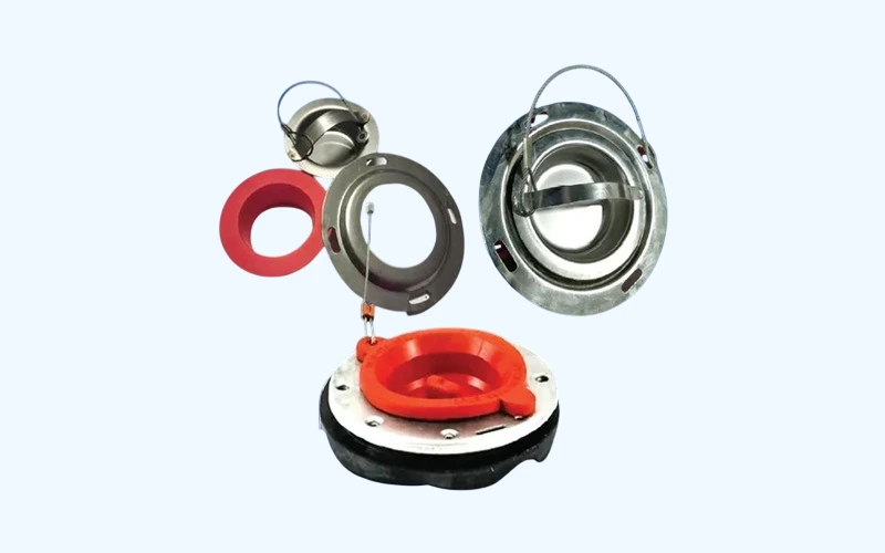 Inspection plug design for insulated pipeline with sealing system and protective cap